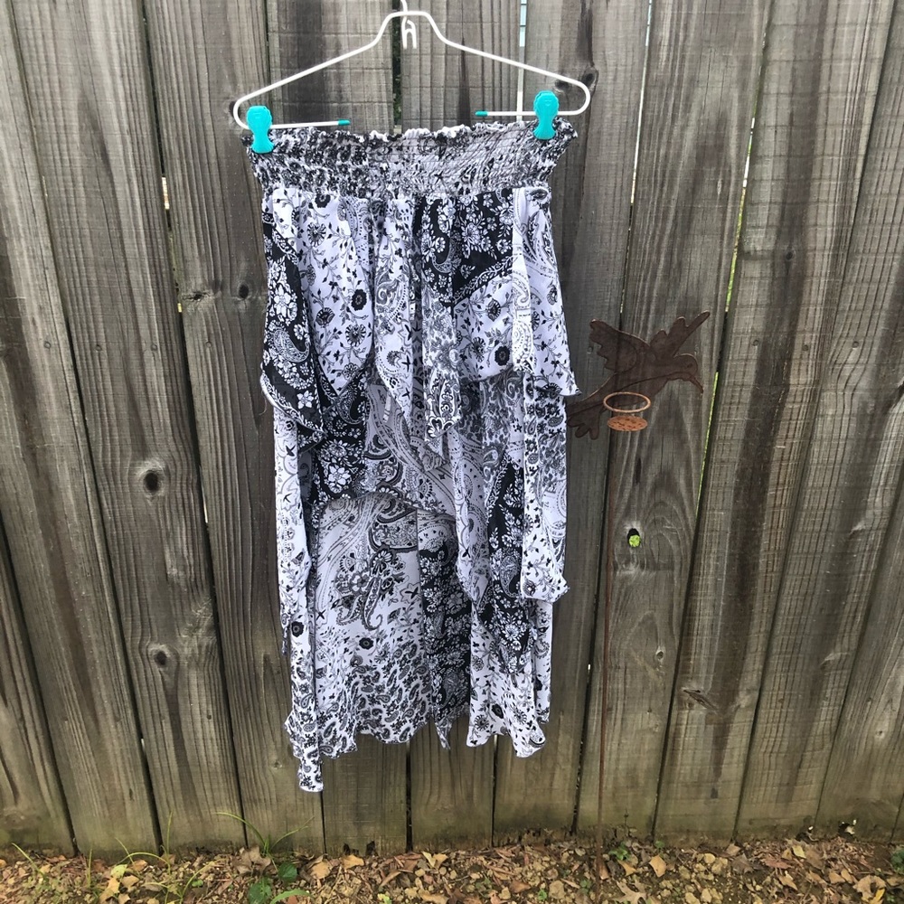New York & company high low skirt.